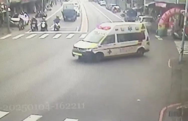 菲籍移工送醫。警方提供