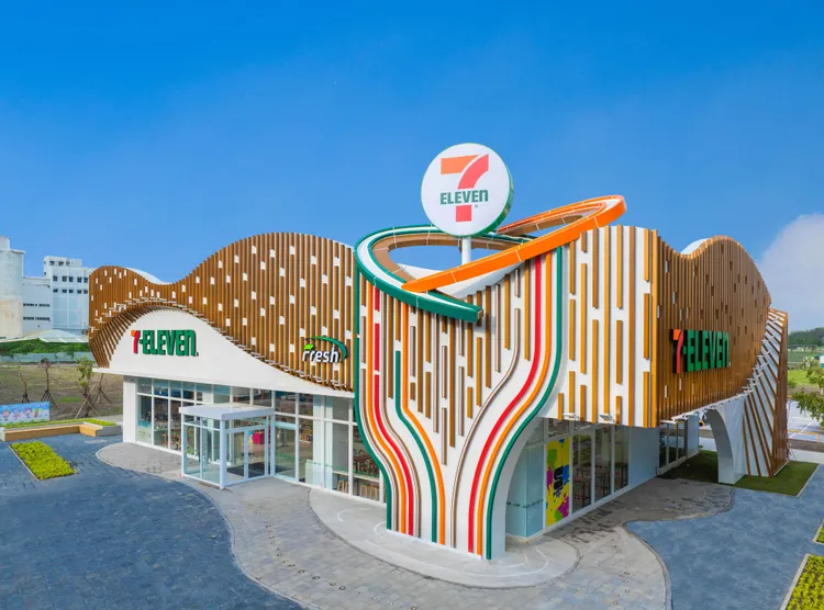 高雄愿橋門市外觀設計發想自夜空閃耀恆星。7-11提供