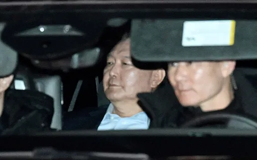 難堪!尹錫悅涉2罪遭羈押 韓國現任總統第一人