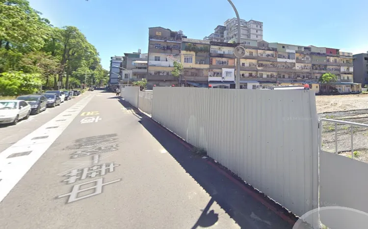 欣巴巴龍華段土地屬於綠園道景觀宅，預計今年下半年進場銷售。翻攝google map