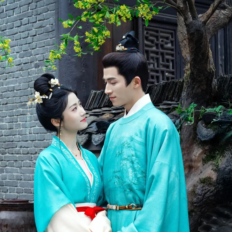 王星越及盧昱曉是《五福臨門》男女主角。劇照