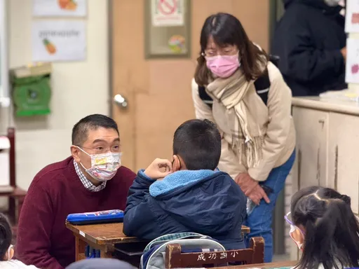 基隆19師生集體嘔吐！市長謝國樑急赴校園關心