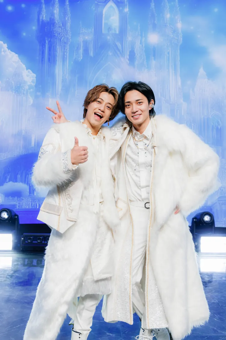 高橋海人（左）想來吃滷肉飯，永瀬廉提到好友浪花男子來台開唱後，稱讚台灣粉絲很熱情。環球音樂提供