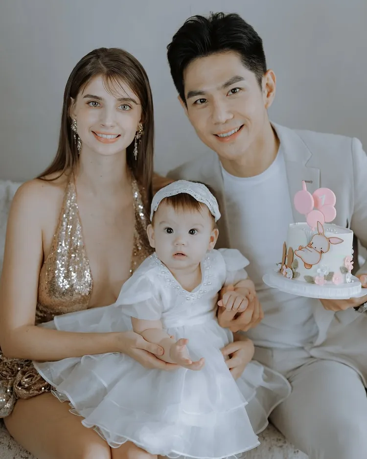 祖雄、佳娜一家三口超有愛。翻攝祖雄IG