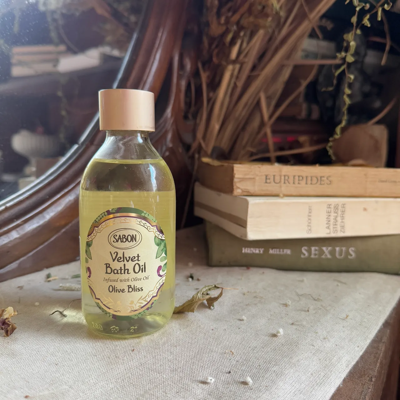 SABON盛宴橄欖泡澡油,200ml/1580元。張家玲攝