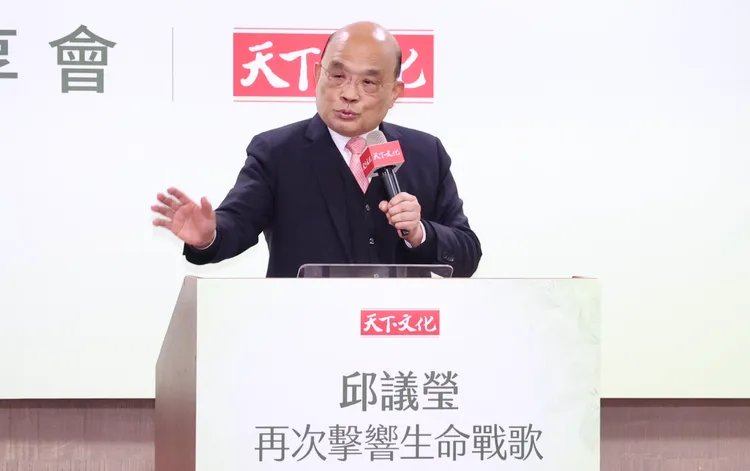 蘇貞昌說，以邱議瑩的特質與力量何止是一部法律，其實交給她一座城市都能讓這座城市非常漂亮。記者莊宗達攝