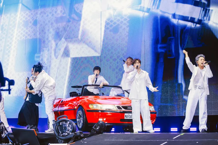 五月天與Energy合體嗨翻新加坡。圖／相信音樂提供