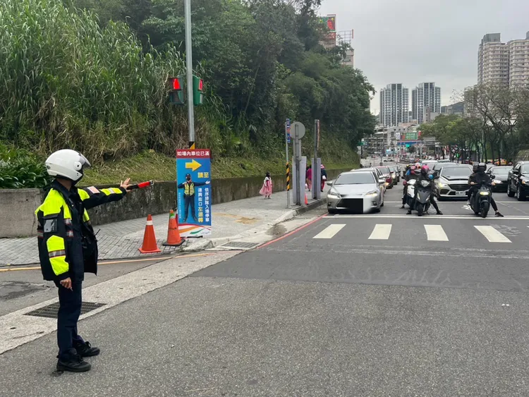 警方於春節期間維護交通安全。警方提供