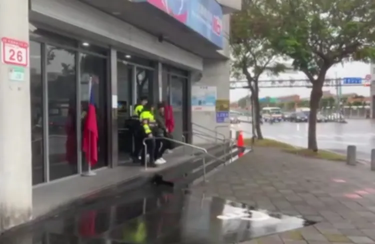 陳姓車手送辦。警方提供