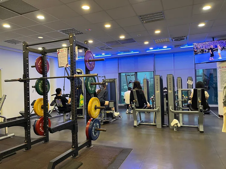 三重運動中心過年期間體適能入場半價優惠。體育局提供