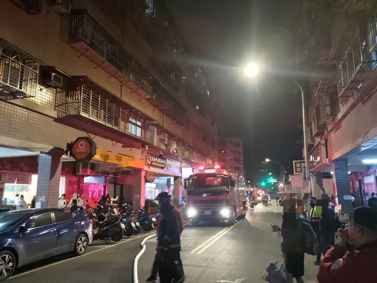 1人無生命跡象送醫。翻攝畫面