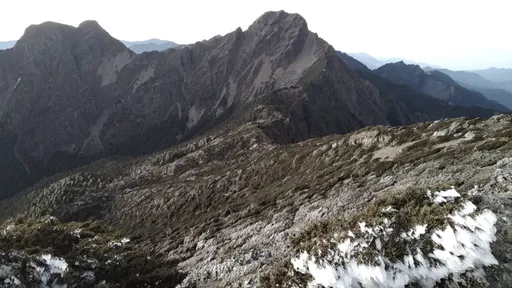 8人相約登高山!1女疑高山症犯遭獨留山區待援 山友嘲「七劍下天山」