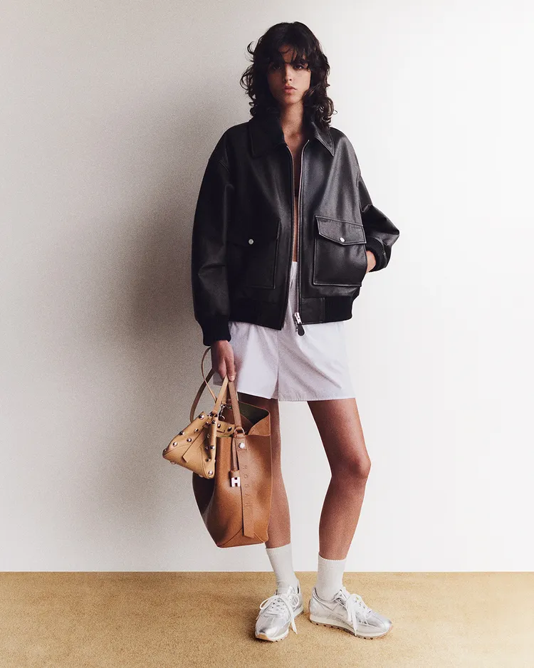 HOGAN春夏系列。品牌提供