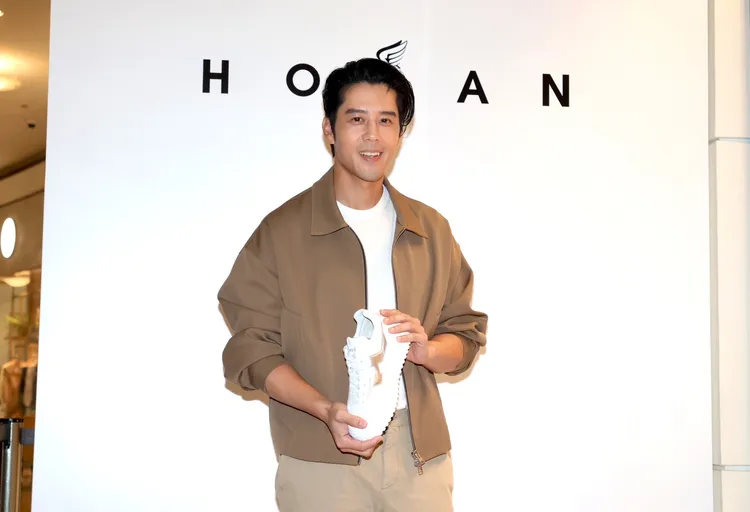 胡宇威示範義式型男穿搭。攝影中心攝