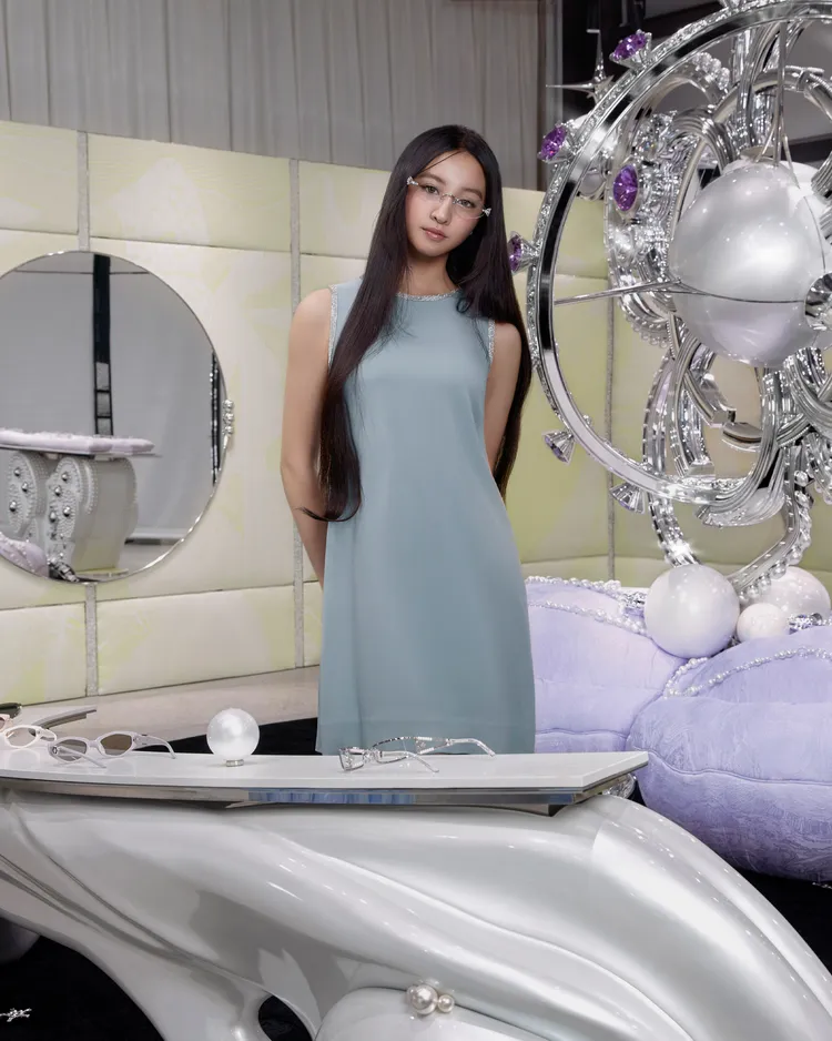 木村光希演繹ORORA-02款式的前衛風格。品牌提供