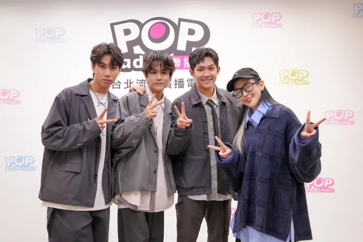 魏如昀與「AcQUA源少年R.Y.G.」一起迎來農曆新年。POP Radio提供
