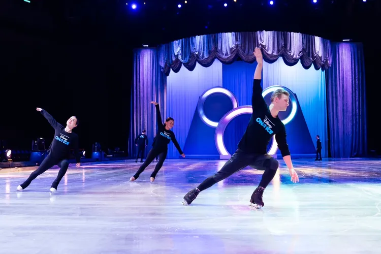 《冰上迪士尼》舞者每天在冰上練習3、4小時。寬宏藝術提供