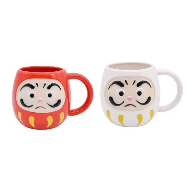 日本製 紅白達摩對杯 
售價1,290元/一對 
傳統紅色達摩擺件意味著開運和守護家中安全，白色達摩祝願目標達成。日本在各大節慶，購入達摩已成為開運、招財，以及心願達成的重要儀式！業者提供