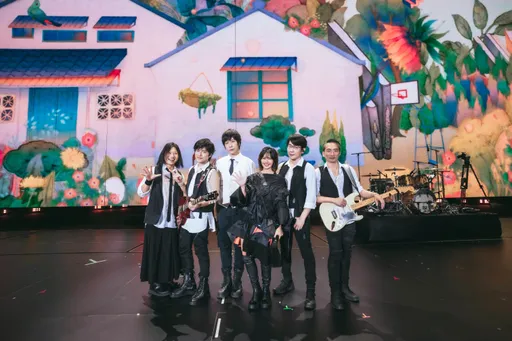 阿信新加坡合體孫燕姿 脫稿教唱新歌驚呆:變她的歌了