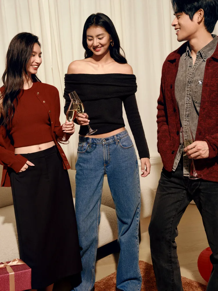 A&F近日推出新春限定系列。品牌提供