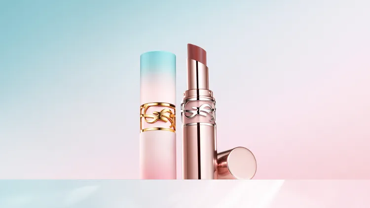 YSL情挑誘光潤唇膏#7B，1580元。品牌提供