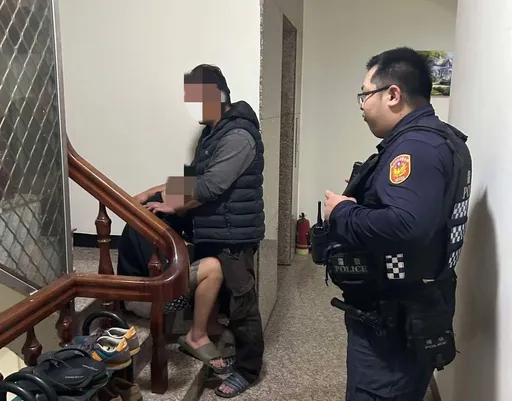 男大生失戀鬱卒離家失聯 家人心急報警!父子相擁而泣