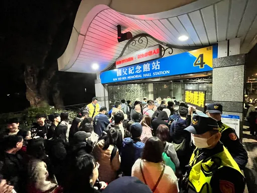 跨年破300萬人搭捷運創疫後紀錄 北捷:完成史上最艱鉅跨年疏運任務