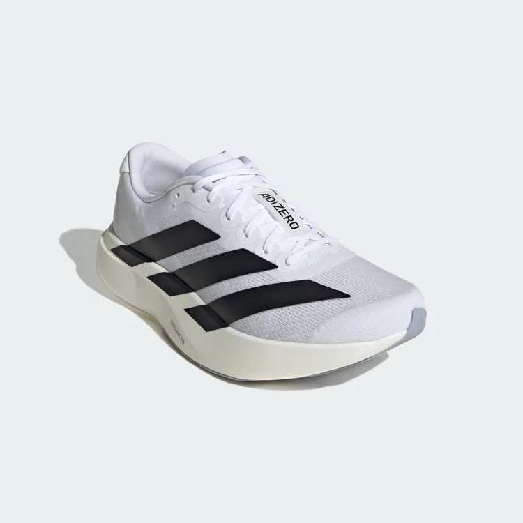 adidas ADIZERO EVO SL，4890元。品牌提供