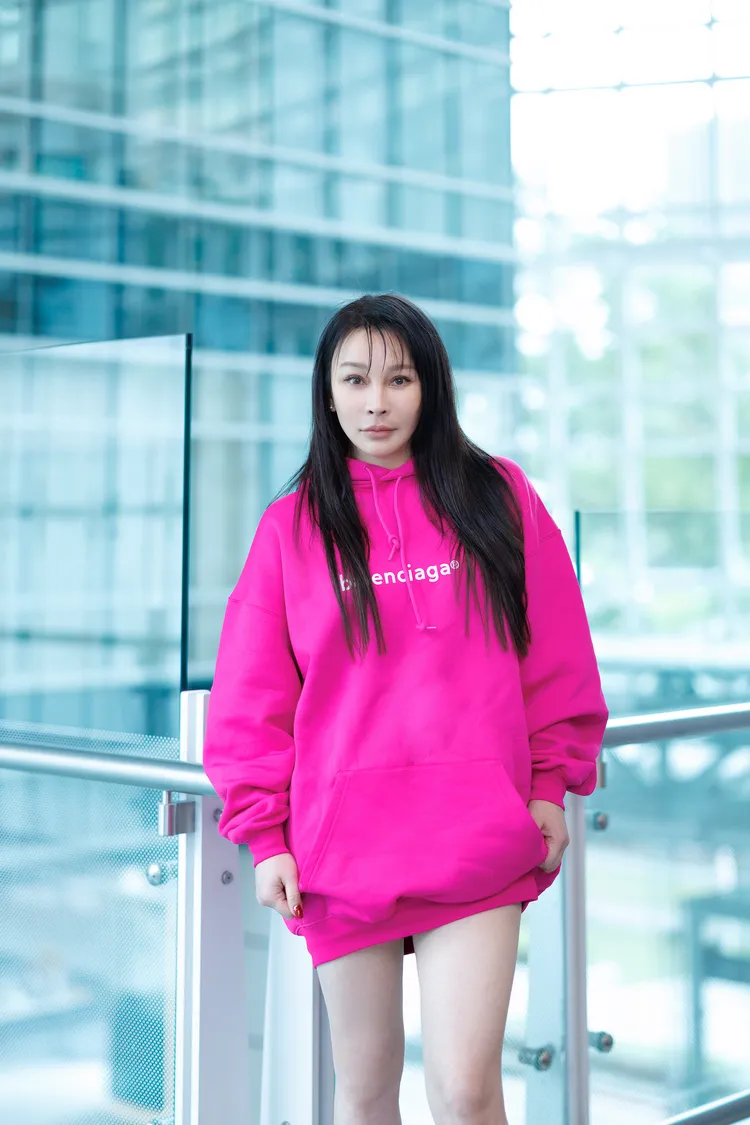 温嵐分享被媽媽催婚該如何應對。華納音樂提供