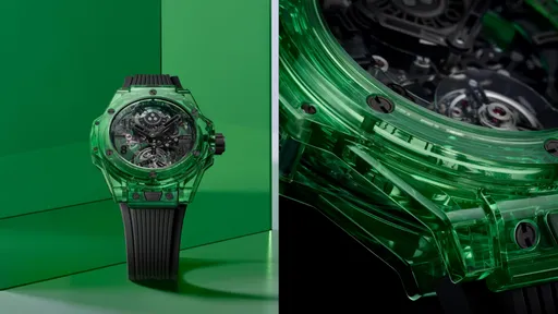 LVMH鐘錶周|HUBLOT出動獨特SAXEM材質 造搶眼全綠陀飛輪