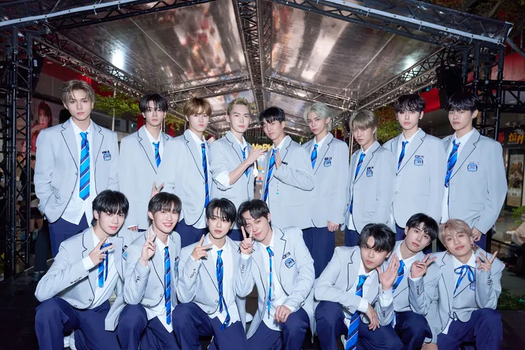 《SCOOL》選手齊聚舉辦限定簽名會。圖／天空娛樂提供