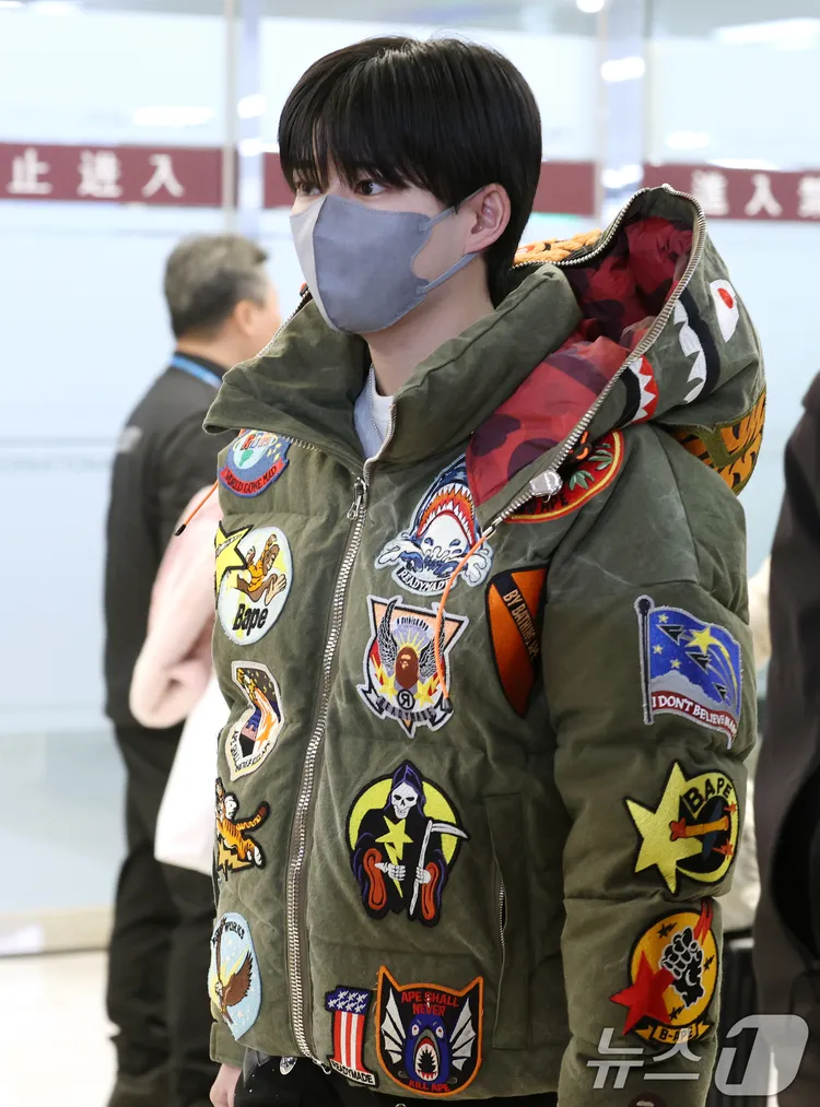 長尾謙杜差點找不到上車的路。翻攝news1