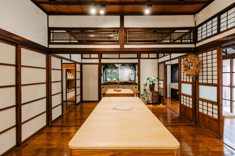 研討體驗區｜國產材手作與跨界交流的新平台,透過互動體驗、手作實作與講座，從森林到木材，或從木材回溯至森林。業者提供