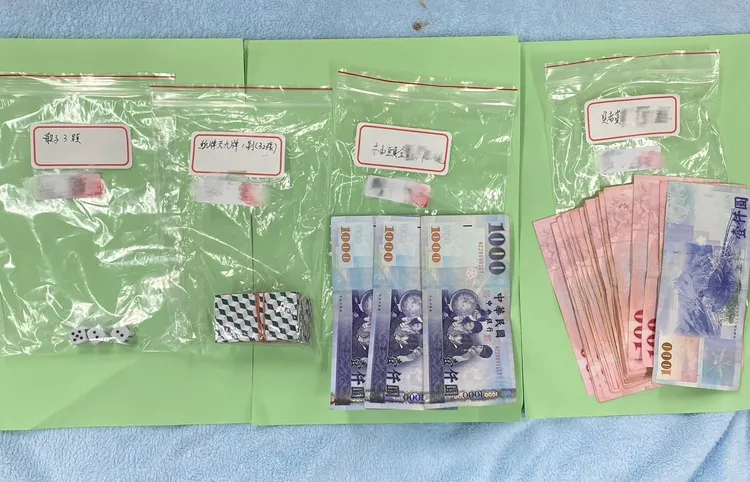 現場查扣賭資新臺幣6千元。翻攝畫面