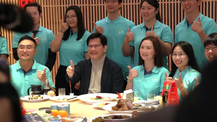 去年第五屆農業青年大使計畫，共甄選24名農業專長青年在8月底組成兩團，分赴泰國及馬來西亞進行為期7天的訪問。記者葉家瑋攝