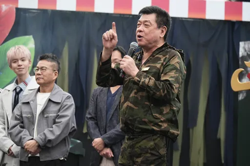 經紀人孫德榮出席活動突到一旁休息 曝身體病況