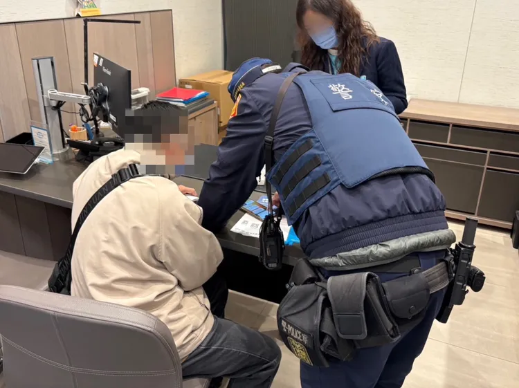 警方苦口婆心勸說，才打消林男匯款念頭。民眾提供