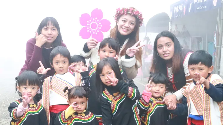 為期1個月的高雄市桃源區櫻花季11日開幕。原民會提供