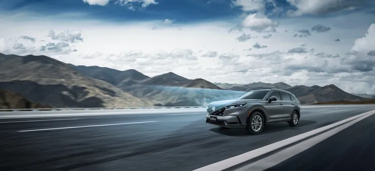 Honda CR-V不僅具備卓越的撞擊防護設計，更搭載全新進化 Honda SENSING 智慧安全主動防護系統。業者提供