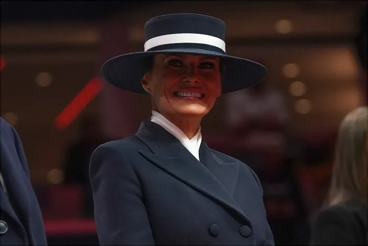 梅蘭妮亞的造型出自名設計師之手。美聯社