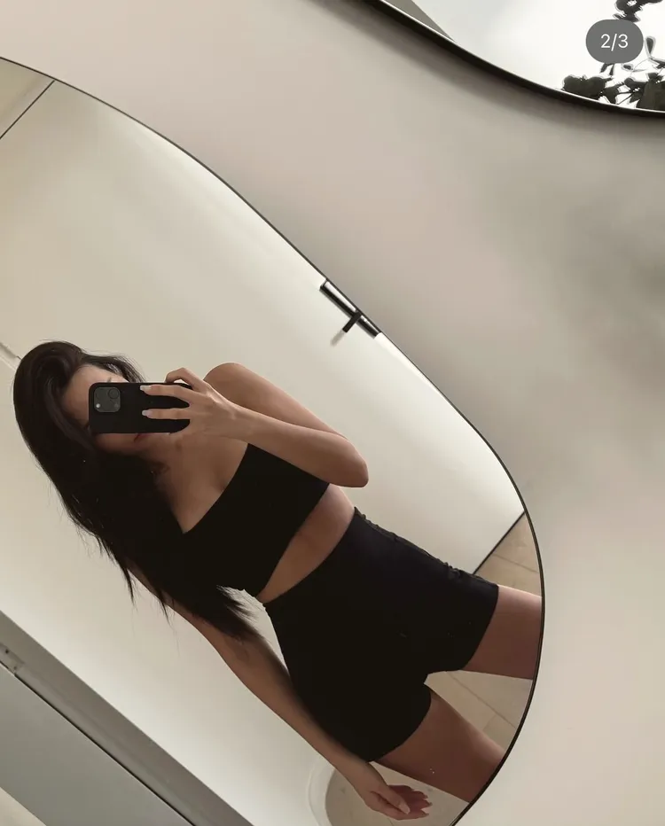 46歲的孫芸芸依舊擁有零贅肉完美身材。翻攝孫芸芸IG