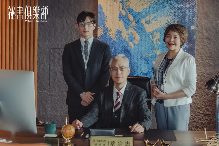 管麟（左）陷入職涯的迷茫、林嘉俐（右）道出祕書血淚心酸。TVBS提供