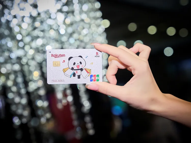 日本旅遊必備信用卡「樂天Panda J卡」於今正式推出，國內消費最高 3%，海外消費最高5%，滿足旅行及日常消費需求。樂天信用卡提供