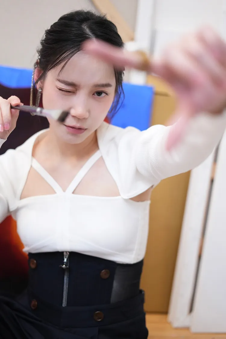 程予希會繼續畫畫創作也會在演員之路精進。彭欣偉攝