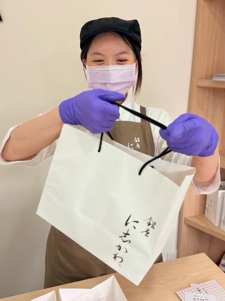 來自日本的排隊吐司專賣店「銀座仁志川（銀座に志かわ）」即日起在台北東區商圈開設台灣1號店。業者提供