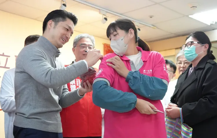 蔣萬安強調自己非常重視聯醫所有同仁權益。北市府提供