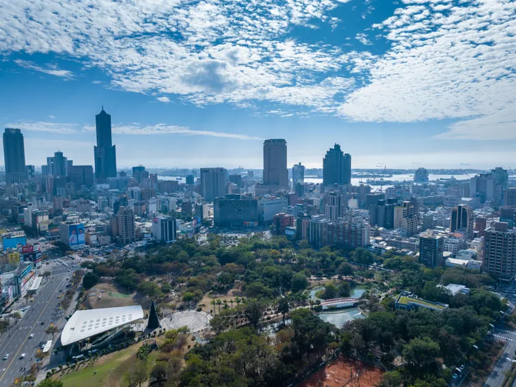 中央公園周邊有近10個建商購地卡位，未來房價將全面挑戰5-6字頭。資料照片