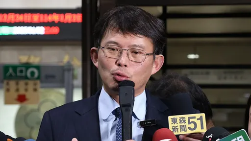 父喪蓄鬍遭苗博雅、林智群嘲諷 黃國昌首度回應:摧毀社會最基本良善