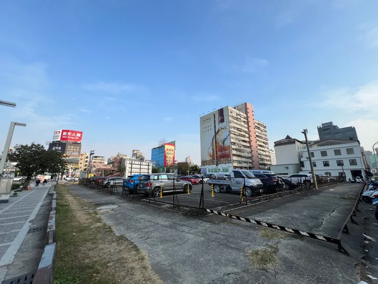 中山五福路口南和興產土地，其價值會比永信集團購入土地更高。葉家銘攝