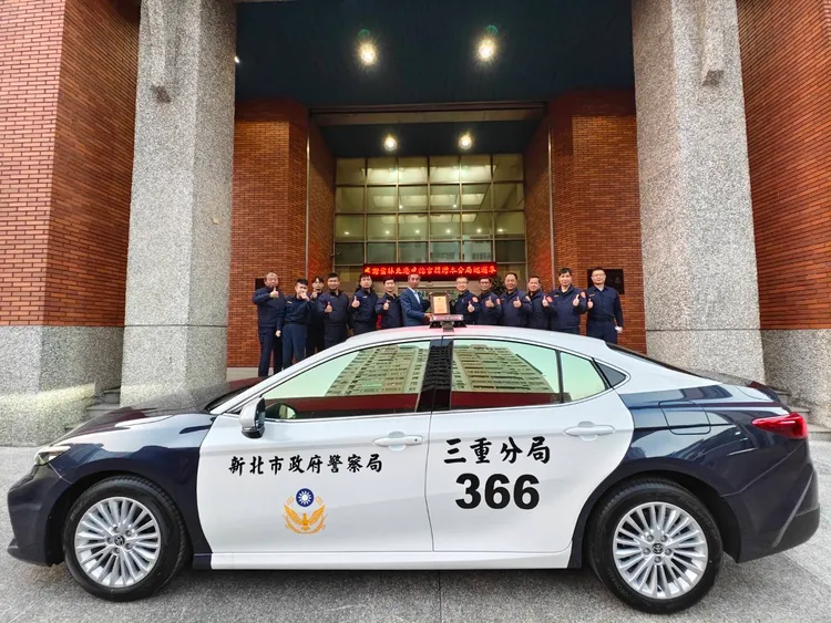 北港武德宮捐贈巡邏車，支持三重警守護社會安全。警方提供